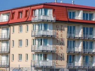 Garni Hotel Trebon Bagian luar foto