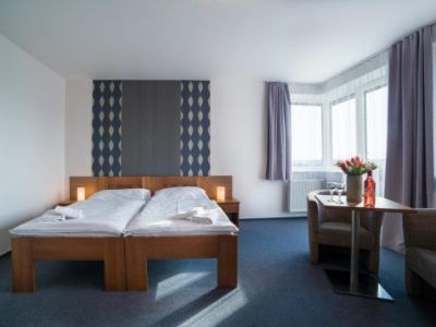 Garni Hotel Trebon Bagian luar foto